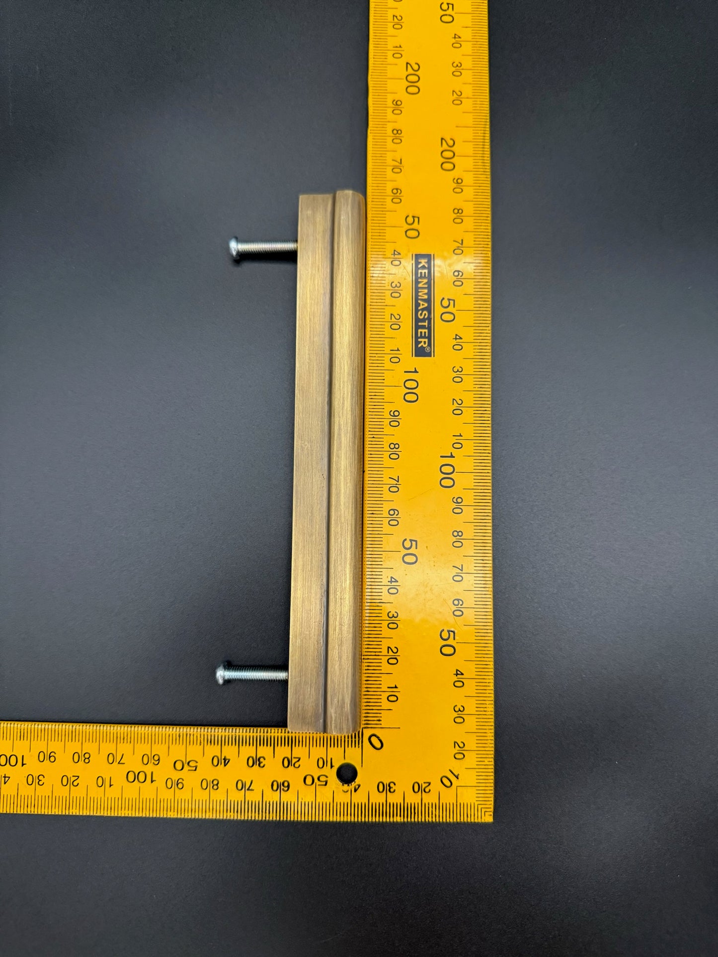 Round Pinch Pull Rectangular Door Pull 16cm