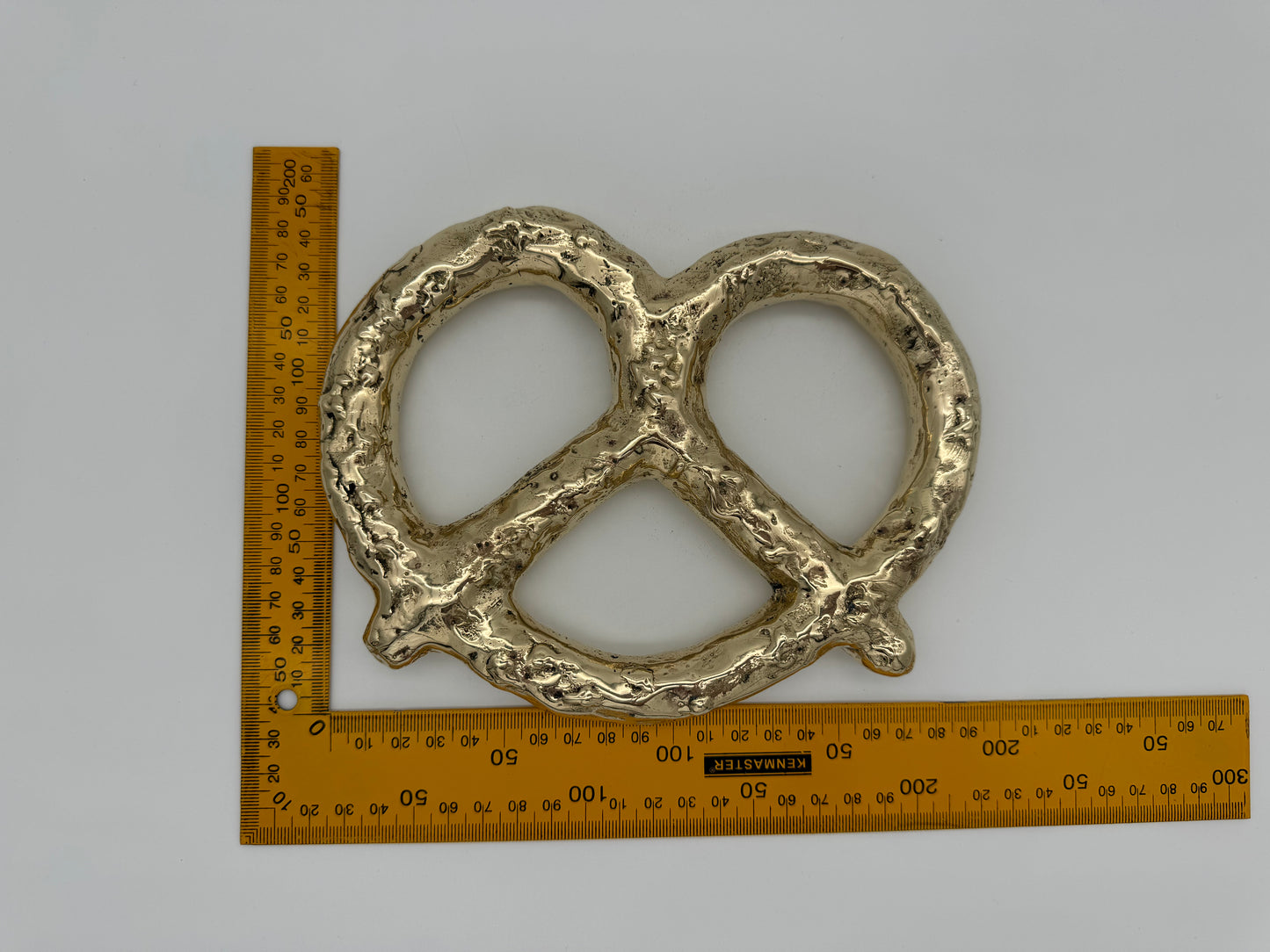 Brezel, German Pretzel, Bronze, 19cm