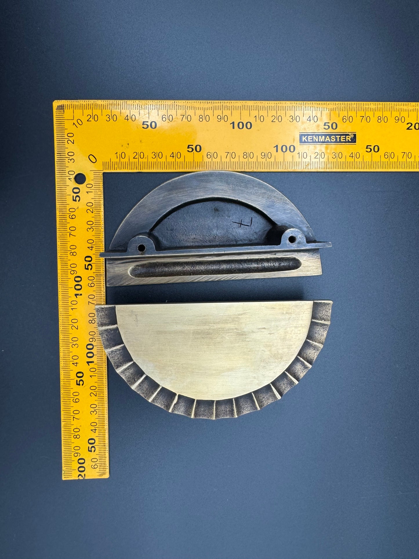 Semi Circle with Patterned Edge Brass Pull, 12cm