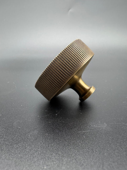 Circle Flat Thick Brass Knob, 5cm