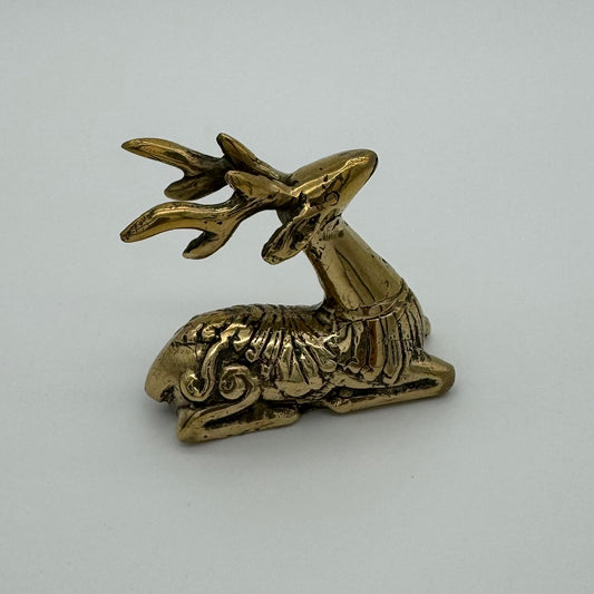 Reindeer Patterned Lying looking forwards 6cm