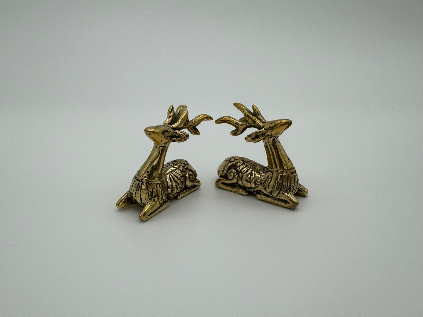 Reindeer Patterned Lying looking forwards 6cm