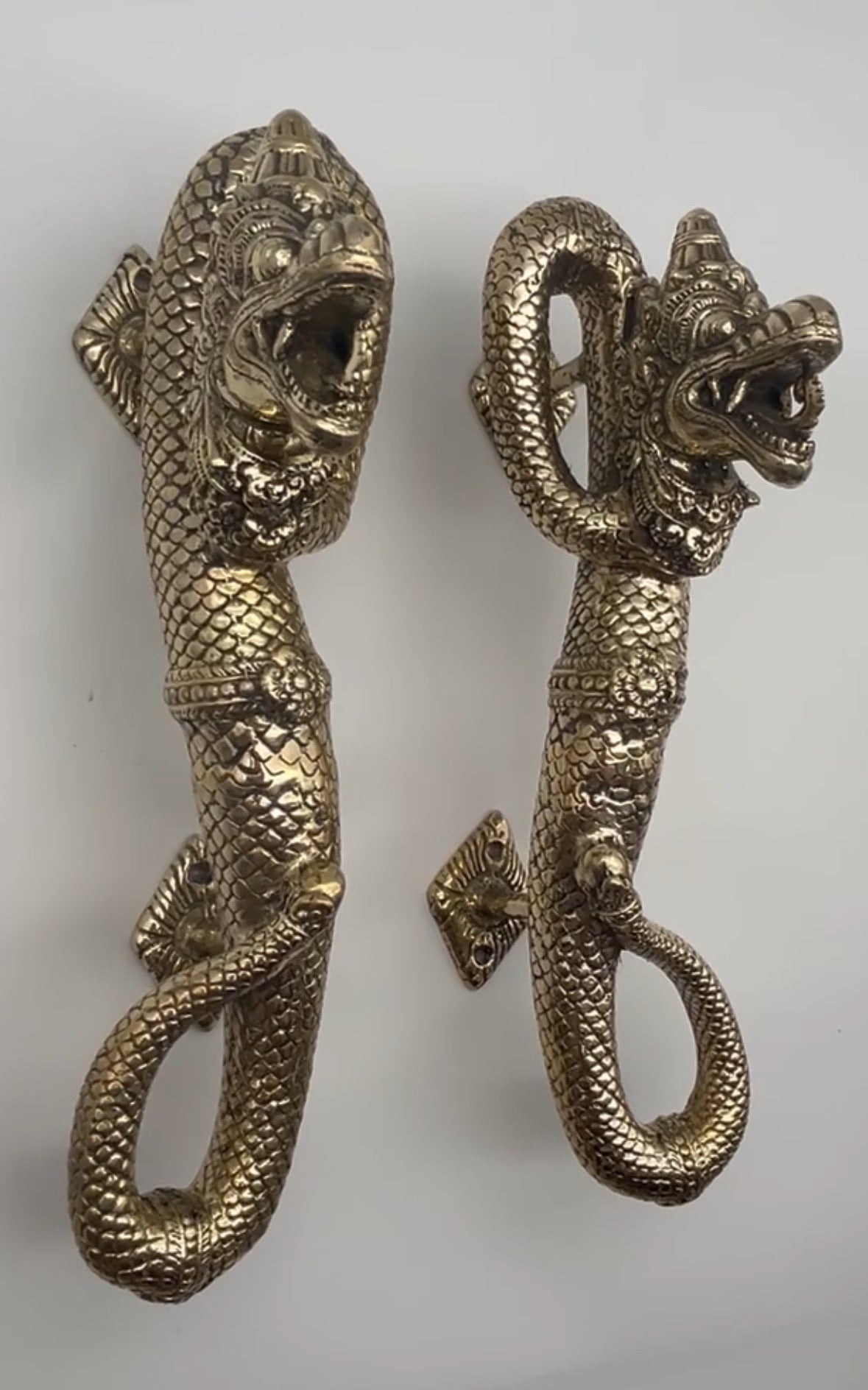 Dragon Door Handle 40cm, left & right