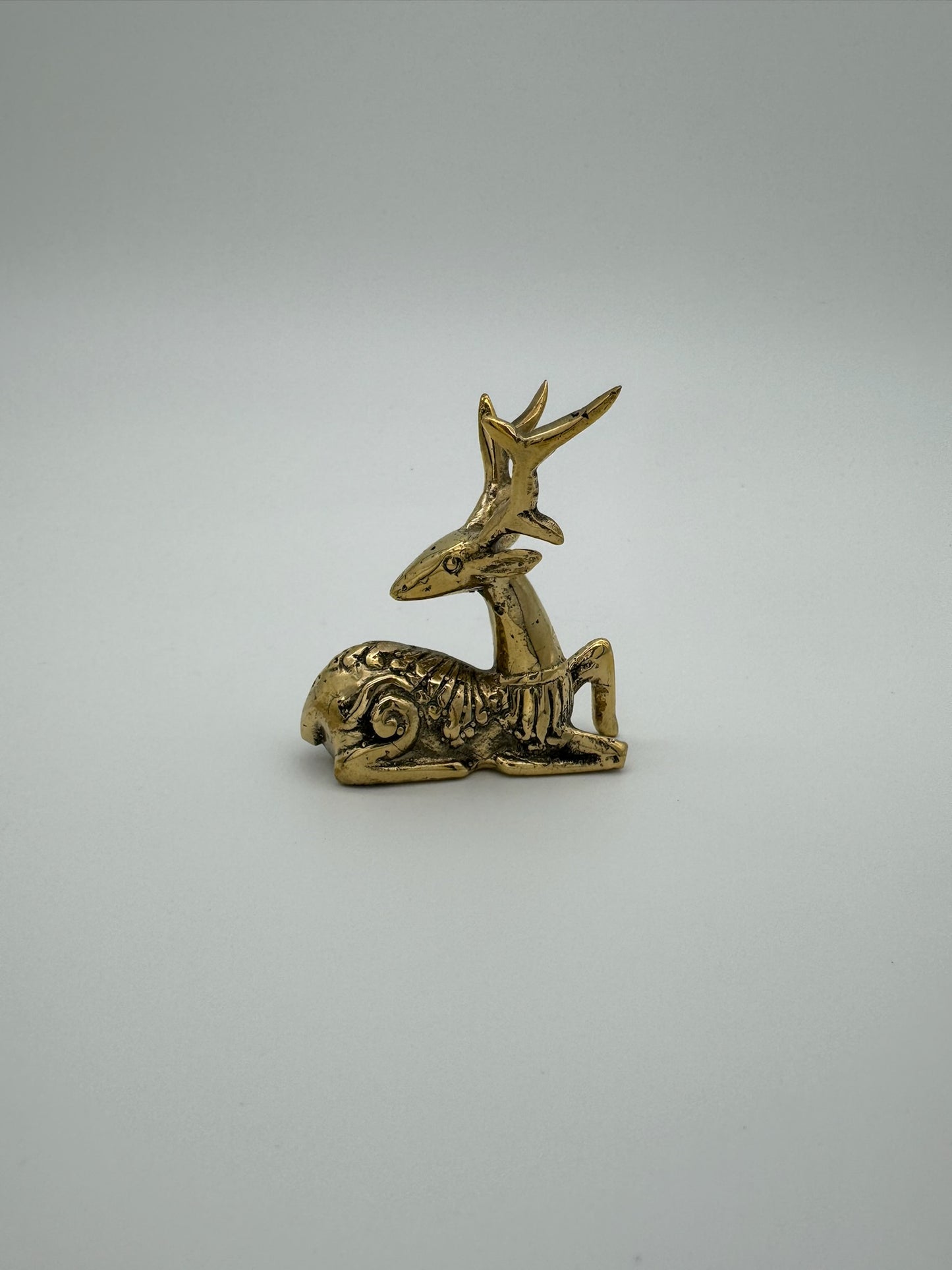 Reindeer Patterned Lying looking back 6cm
