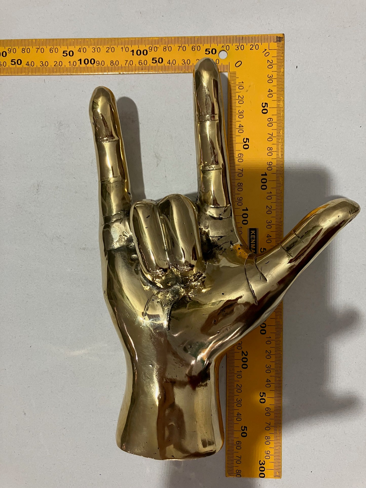 I Love You Hand Sign 26cm