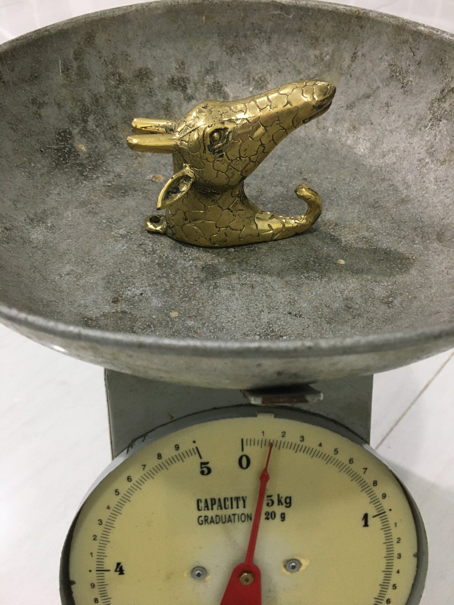 product image weight - Giraffe Clothes | Towel | Robe Hook - Handmade in bronze