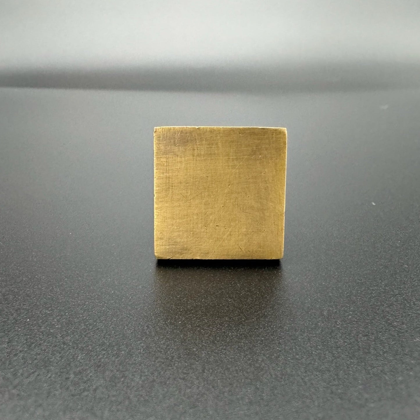 Square Door Knob (2.5cm)