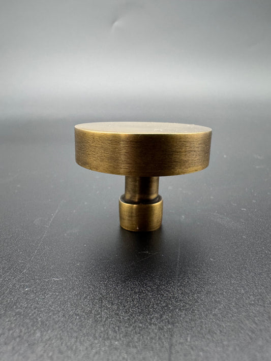 Flat Circle Brass Knob, 4cm