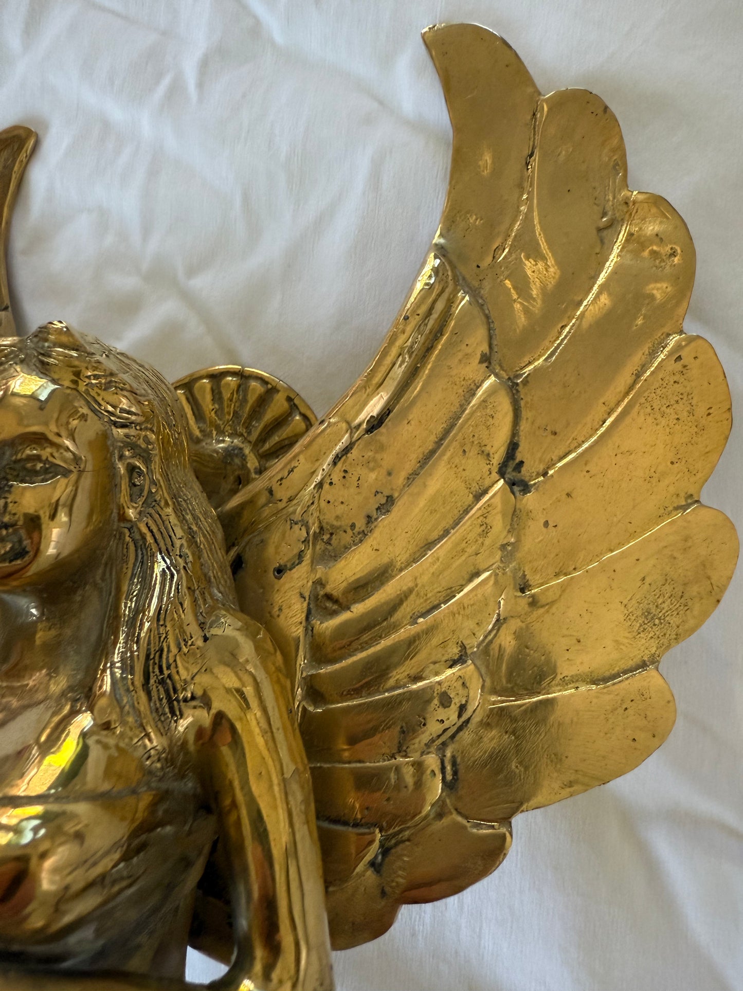 Angel (female) with wings door handle
